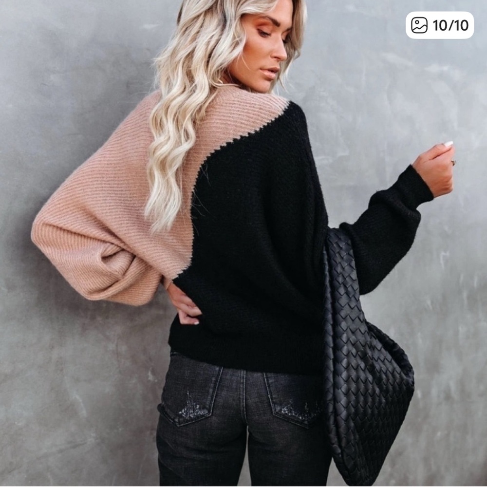 Vici Sweater Black and Tan Color block